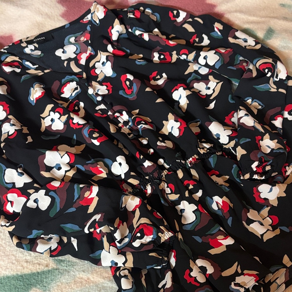 Alfani Black and Cream Patterned Fabric